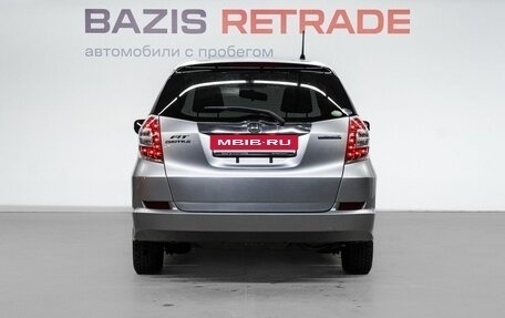 Honda Fit Shuttle I рестайлинг, 2013 год, 899 000 рублей, 6 фотография