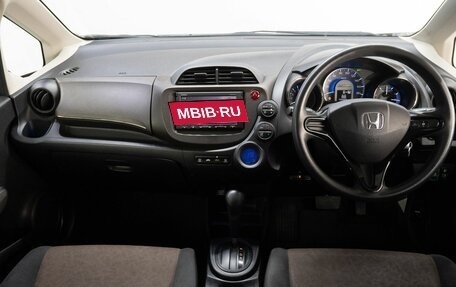 Honda Fit Shuttle I рестайлинг, 2013 год, 899 000 рублей, 18 фотография