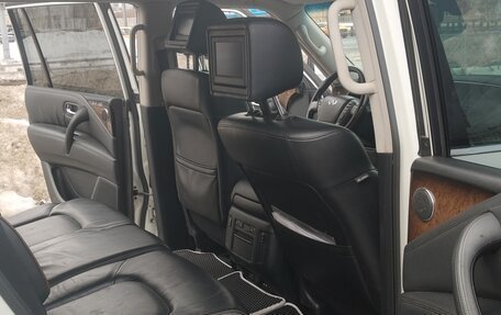 Infiniti QX56, 2010 год, 1 900 000 рублей, 16 фотография