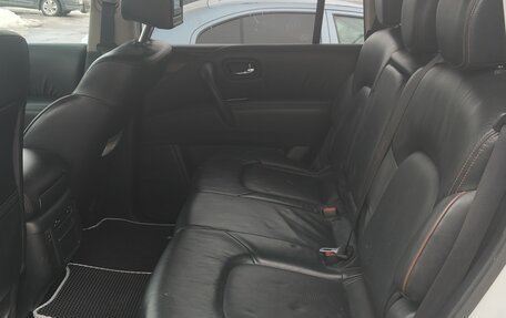 Infiniti QX56, 2010 год, 1 900 000 рублей, 15 фотография