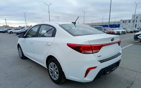 KIA Rio IV, 2018 год, 1 329 995 рублей, 5 фотография