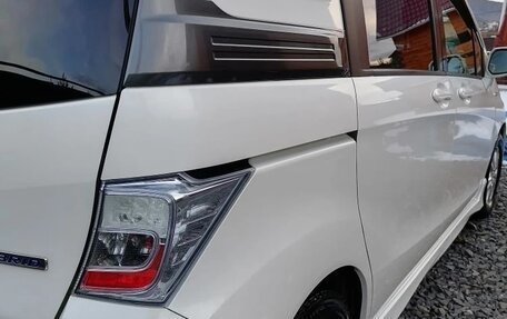 Honda Freed I, 2012 год, 1 070 000 рублей, 4 фотография