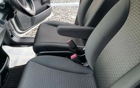 Honda Freed I, 2012 год, 1 070 000 рублей, 26 фотография