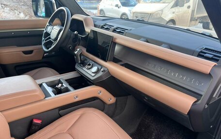 Land Rover Defender II, 2024 год, 14 490 000 рублей, 2 фотография