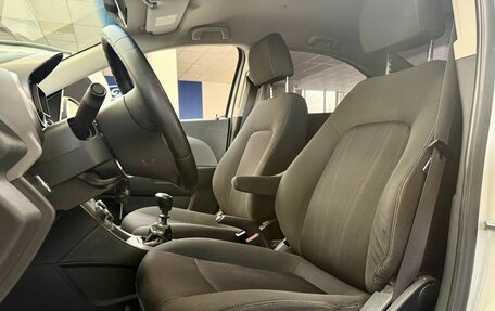 Chevrolet Aveo III, 2013 год, 599 000 рублей, 21 фотография