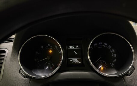 Skoda Yeti I рестайлинг, 2011 год, 748 000 рублей, 11 фотография