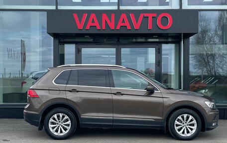 Volkswagen Tiguan II, 2018 год, 2 650 000 рублей, 4 фотография