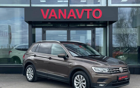 Volkswagen Tiguan II, 2018 год, 2 650 000 рублей, 3 фотография