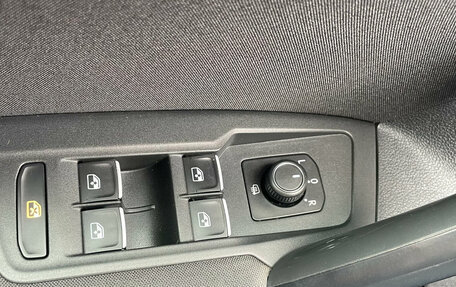 Volkswagen Tiguan II, 2018 год, 2 650 000 рублей, 11 фотография