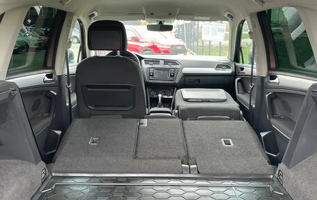 Volkswagen Tiguan II, 2018 год, 2 650 000 рублей, 23 фотография