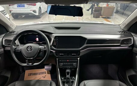 Volkswagen T-Cross I, 2022 год, 1 450 000 рублей, 9 фотография