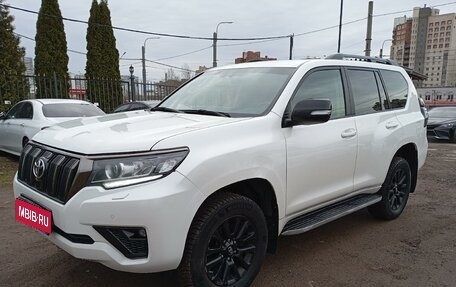 Toyota Land Cruiser Prado 150 рестайлинг 2, 2021 год, 5 350 000 рублей, 1 фотография
