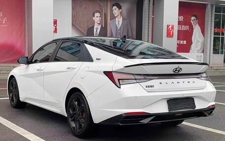 Hyundai Elantra, 2022 год, 1 190 000 рублей, 6 фотография