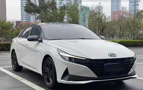 Hyundai Elantra, 2022 год, 1 190 000 рублей, 4 фотография