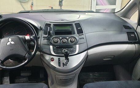 Mitsubishi Grandis, 2007 год, 960 000 рублей, 11 фотография