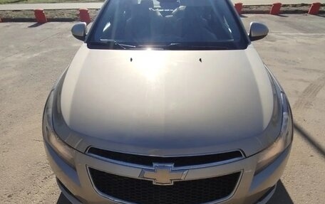 Chevrolet Cruze II, 2010 год, 850 000 рублей, 7 фотография