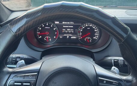 KIA Stinger I, 2018 год, 1 800 000 рублей, 10 фотография