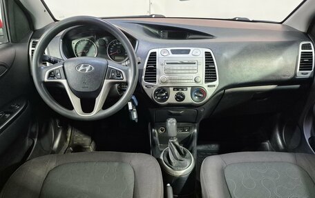 Hyundai i20 IB рестайлинг, 2010 год, 550 000 рублей, 10 фотография