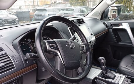 Toyota Land Cruiser Prado 150 рестайлинг 2, 2021 год, 5 350 000 рублей, 8 фотография