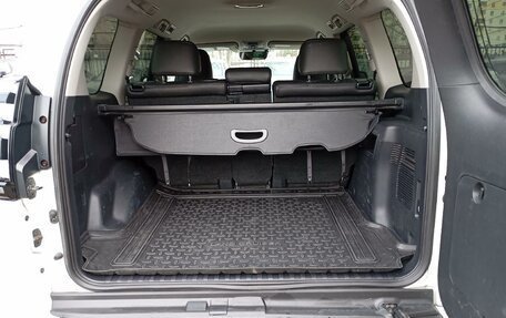 Toyota Land Cruiser Prado 150 рестайлинг 2, 2021 год, 5 350 000 рублей, 22 фотография