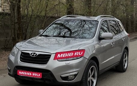 Hyundai Santa Fe III рестайлинг, 2010 год, 1 020 000 рублей, 2 фотография