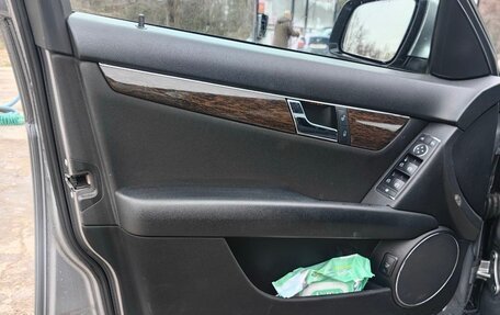 Mercedes-Benz C-Класс, 2008 год, 980 000 рублей, 10 фотография