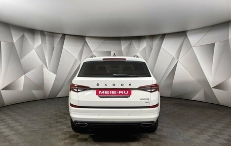 Skoda Kodiaq I, 2022 год, 4 150 000 рублей, 8 фотография
