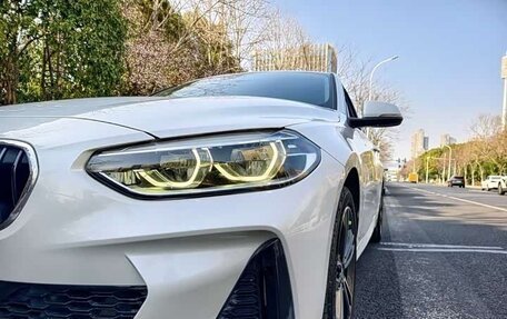 BMW 1 серия, 2022 год, 1 525 000 рублей, 5 фотография