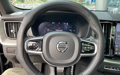 Volvo XC60 II, 2025 год, 4 680 000 рублей, 12 фотография