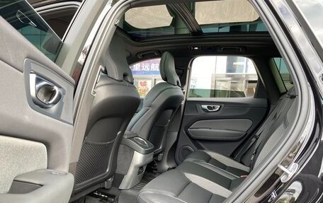 Volvo XC60 II, 2025 год, 4 680 000 рублей, 13 фотография