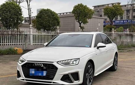 Audi A4, 2022 год, 2 650 000 рублей, 3 фотография