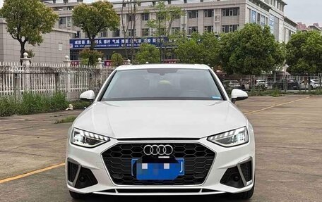 Audi A4, 2022 год, 2 650 000 рублей, 2 фотография