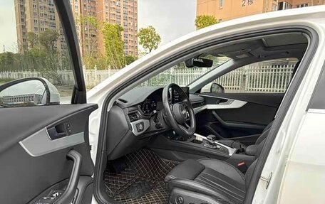 Audi A4, 2022 год, 2 650 000 рублей, 9 фотография