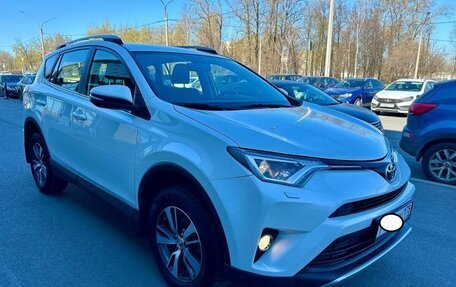 Toyota RAV4, 2016 год, 2 000 000 рублей, 7 фотография