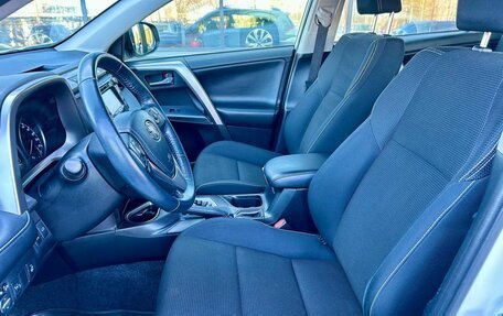 Toyota RAV4, 2016 год, 2 000 000 рублей, 13 фотография