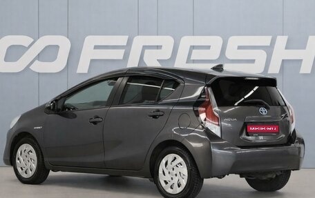 Toyota Aqua I, 2017 год, 1 200 000 рублей, 2 фотография