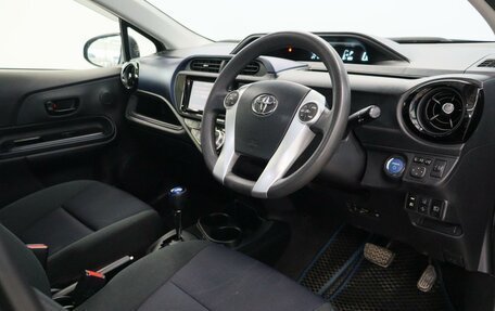 Toyota Aqua I, 2017 год, 1 200 000 рублей, 14 фотография