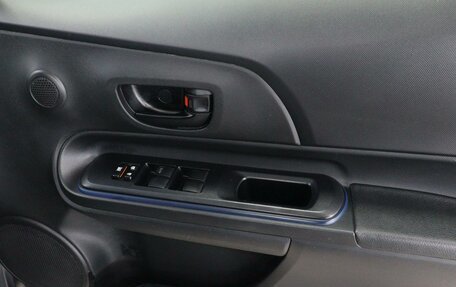 Toyota Aqua I, 2017 год, 1 200 000 рублей, 21 фотография