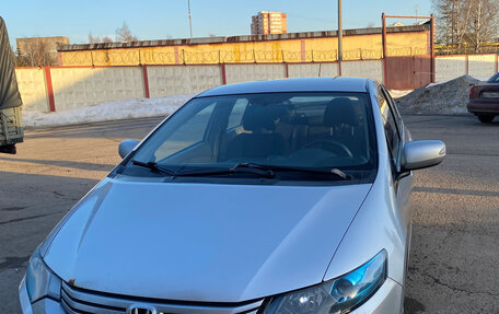 Honda Insight II рестайлинг, 2009 год, 670 000 рублей, 2 фотография