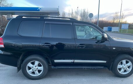 Toyota Land Cruiser 200, 2010 год, 3 500 000 рублей, 7 фотография