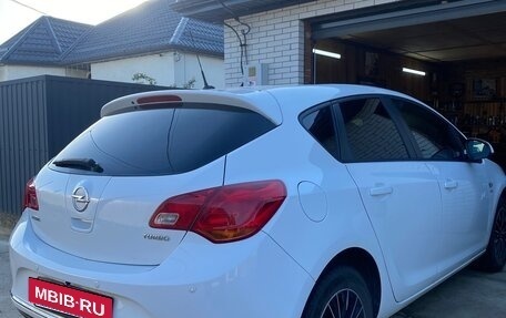 Opel Astra J, 2013 год, 850 000 рублей, 4 фотография