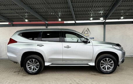 Mitsubishi Pajero Sport III рестайлинг, 2018 год, 2 999 000 рублей, 6 фотография