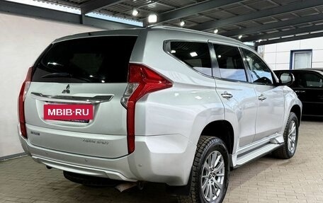 Mitsubishi Pajero Sport III рестайлинг, 2018 год, 2 999 000 рублей, 5 фотография