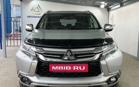 Mitsubishi Pajero Sport III рестайлинг, 2018 год, 2 999 000 рублей, 8 фотография