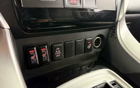 Mitsubishi Pajero Sport III рестайлинг, 2018 год, 2 999 000 рублей, 18 фотография