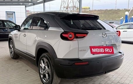 Mazda MX-30, 2020 год, 2 179 000 рублей, 3 фотография