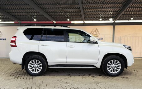 Toyota Land Cruiser Prado 150 рестайлинг 2, 2016 год, 3 850 000 рублей, 6 фотография