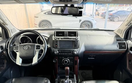 Toyota Land Cruiser Prado 150 рестайлинг 2, 2016 год, 3 850 000 рублей, 10 фотография