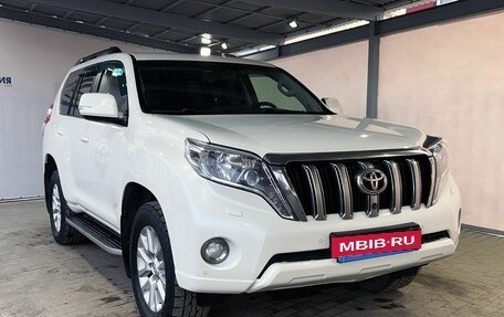 Toyota Land Cruiser Prado 150 рестайлинг 2, 2016 год, 3 850 000 рублей, 7 фотография