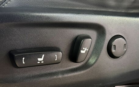 Toyota Land Cruiser Prado 150 рестайлинг 2, 2016 год, 3 850 000 рублей, 19 фотография